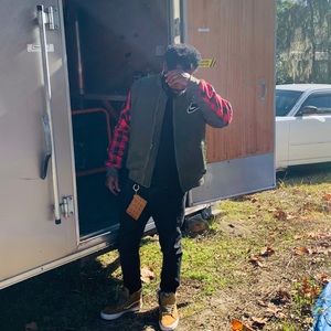 Meet your Posher, Mr. PlayBroke